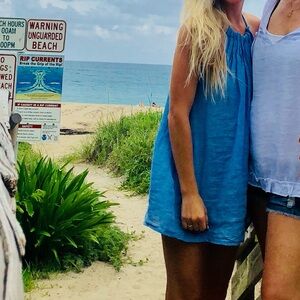 Yuvita blue chambray linen top adjustable straps Xs